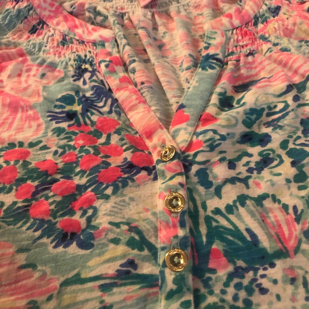 Small Lilly Pulitzer tanks - Picture 2 of 3